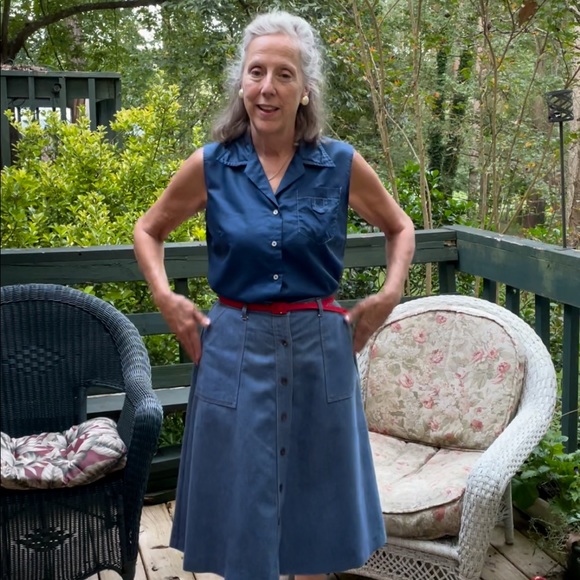 🤩 4/$25 Ship’n Shore Navy Blue Sleeveless Blouse - Picture 3 of 8